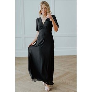 Baltic Born NWOT Esti Black Maxi Dress V Neck Short Sleeve Cocktail Large‎